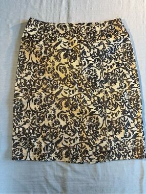 Harold's Black and Cream Floral Damask Pencil Skirt